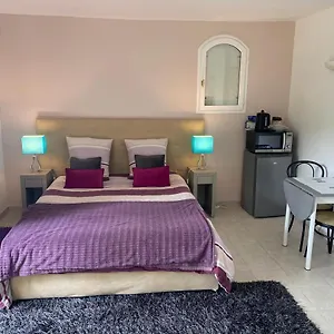  Bed & Breakfast Spacieuse Indépendante Dans Parking Privée